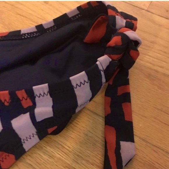 Tribal VOLCOM Swim suit NWT Unique print VOLCOM bikini bottoms side tie adjust - Picture 6 of 8